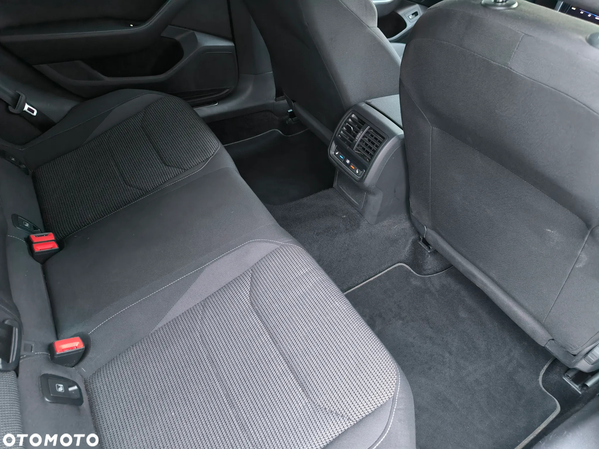 Volkswagen Arteon 2.0 TSI Elegance DSG - 39