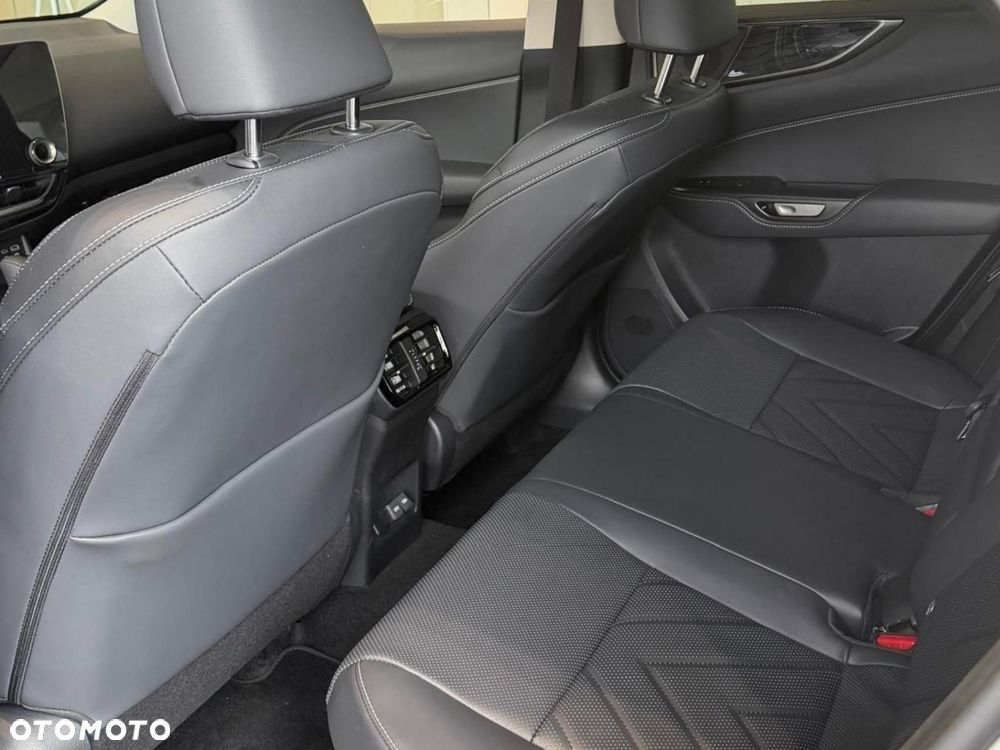 Lexus NX - 9