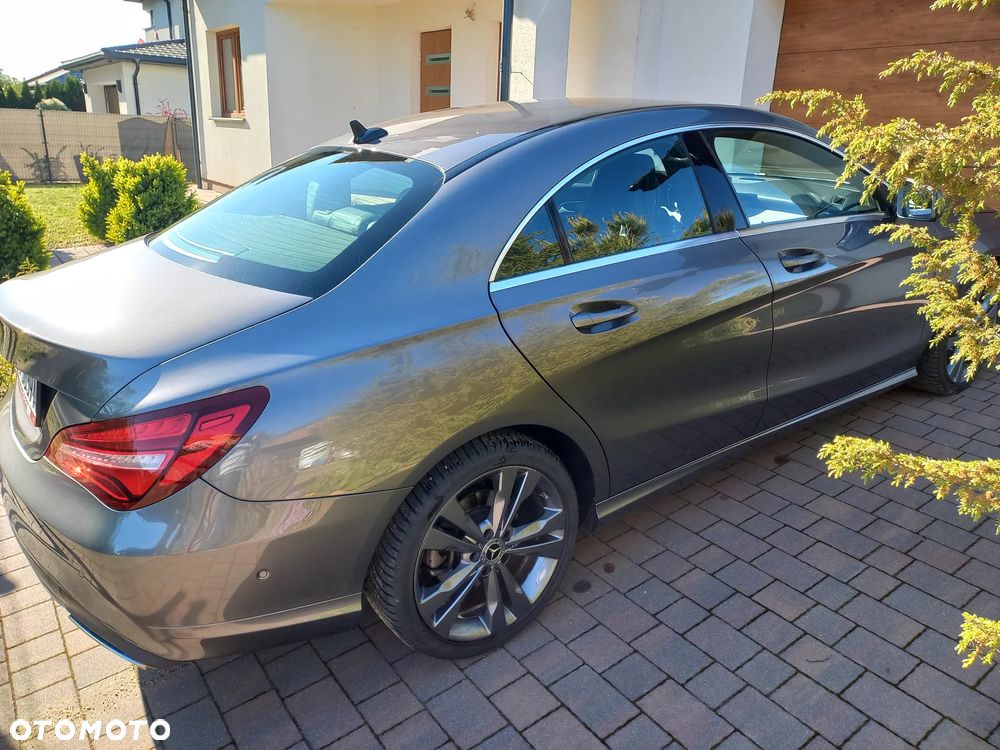Mercedes-Benz CLA 180 d Urban - 9