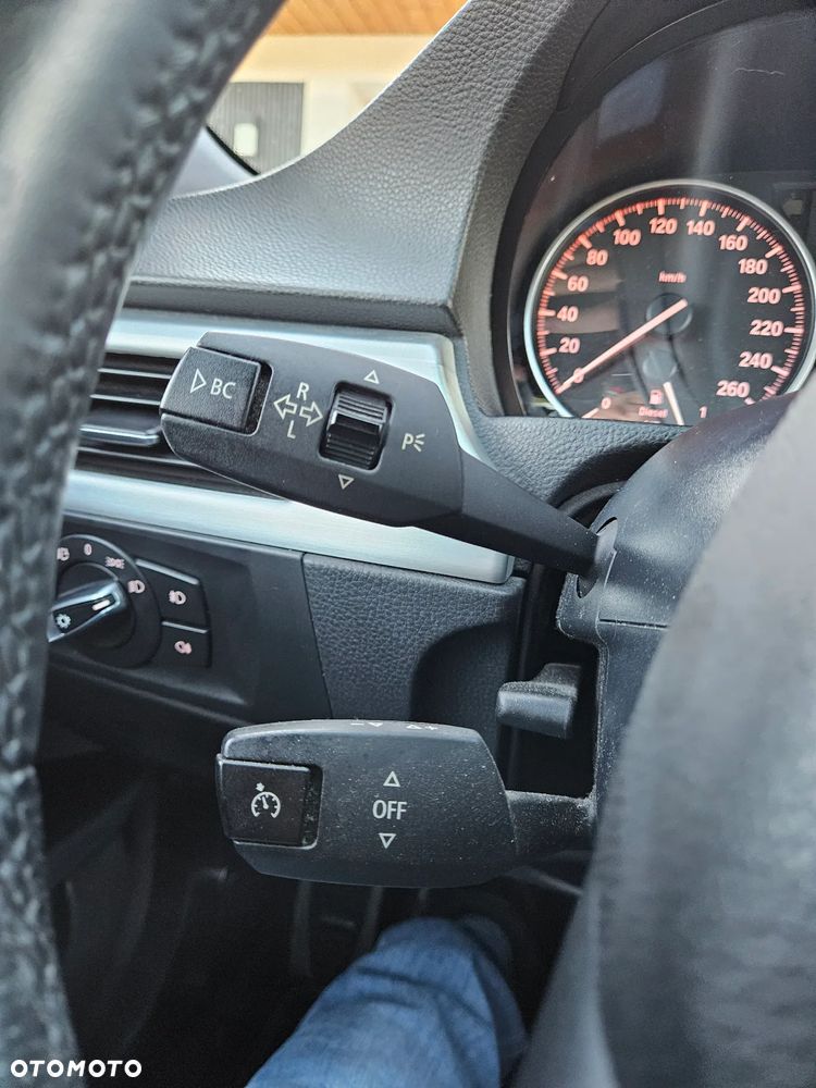 BMW Seria 3 318d M Sport EU6 - 25