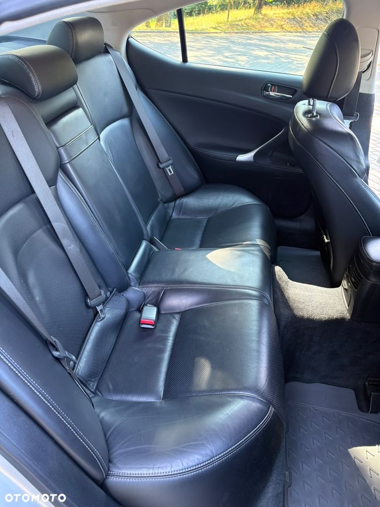 Lexus IS 250 Prestige - 8