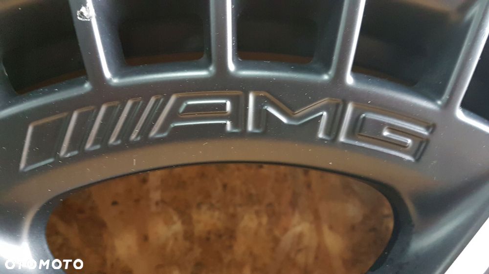 felga mercedes eqe amg 9.5jx20 et52 - 7