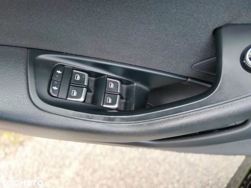 Audi A6 Avant 2.0 TDI Ultra S tronic - 19