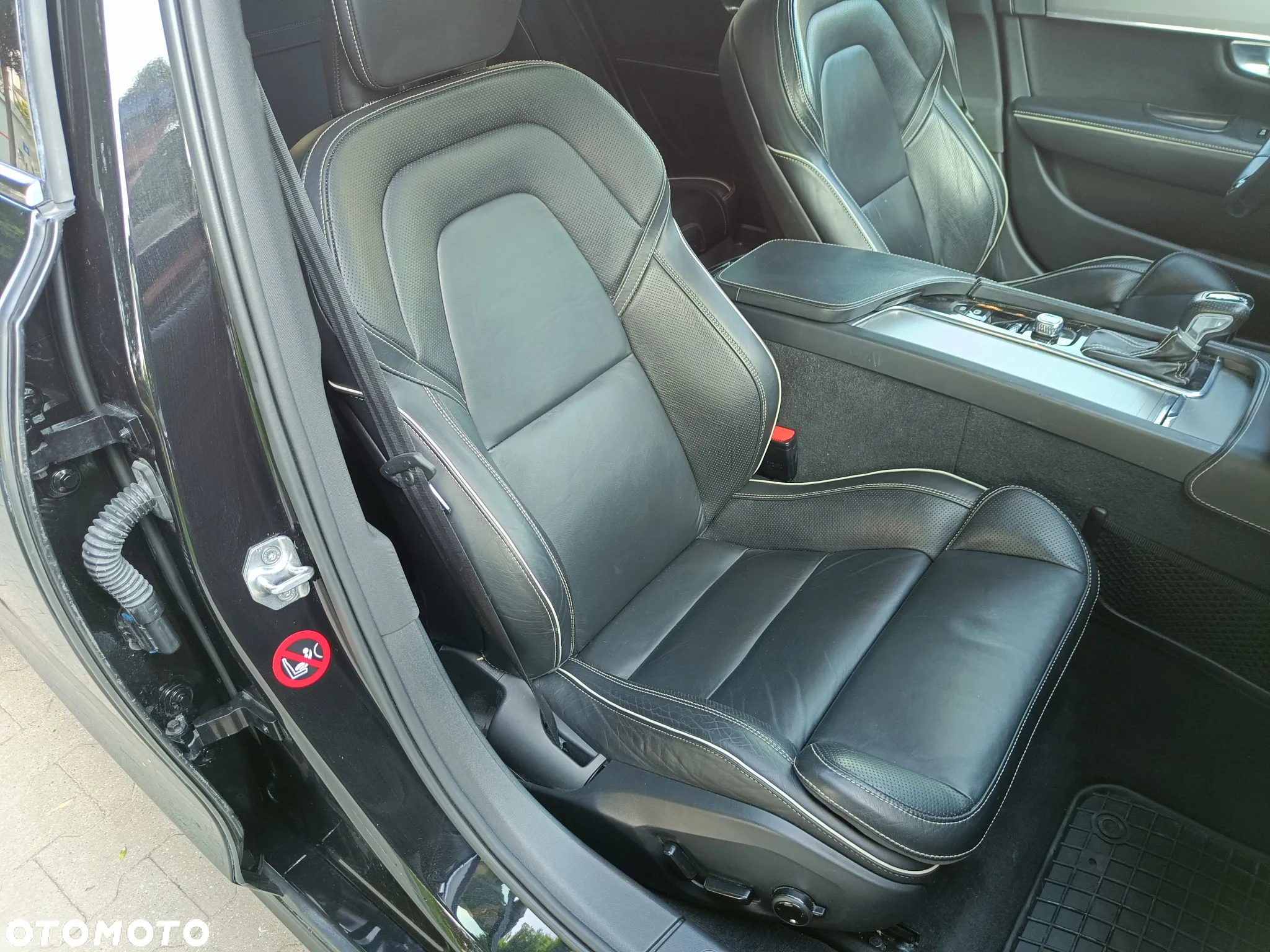 Volvo V90 T5 R-Design - 16