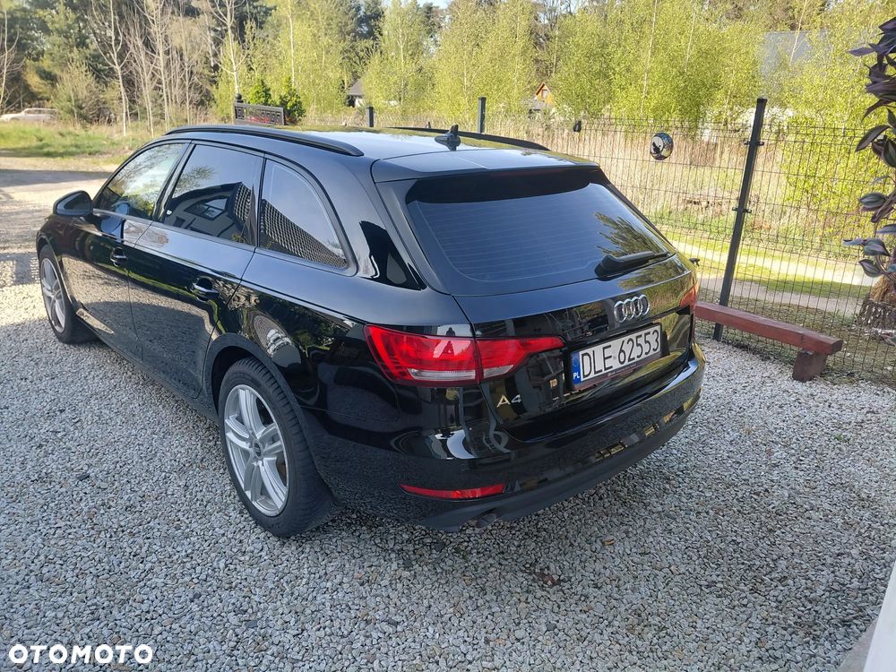 Audi A4 Avant 2.0 TDI - 10