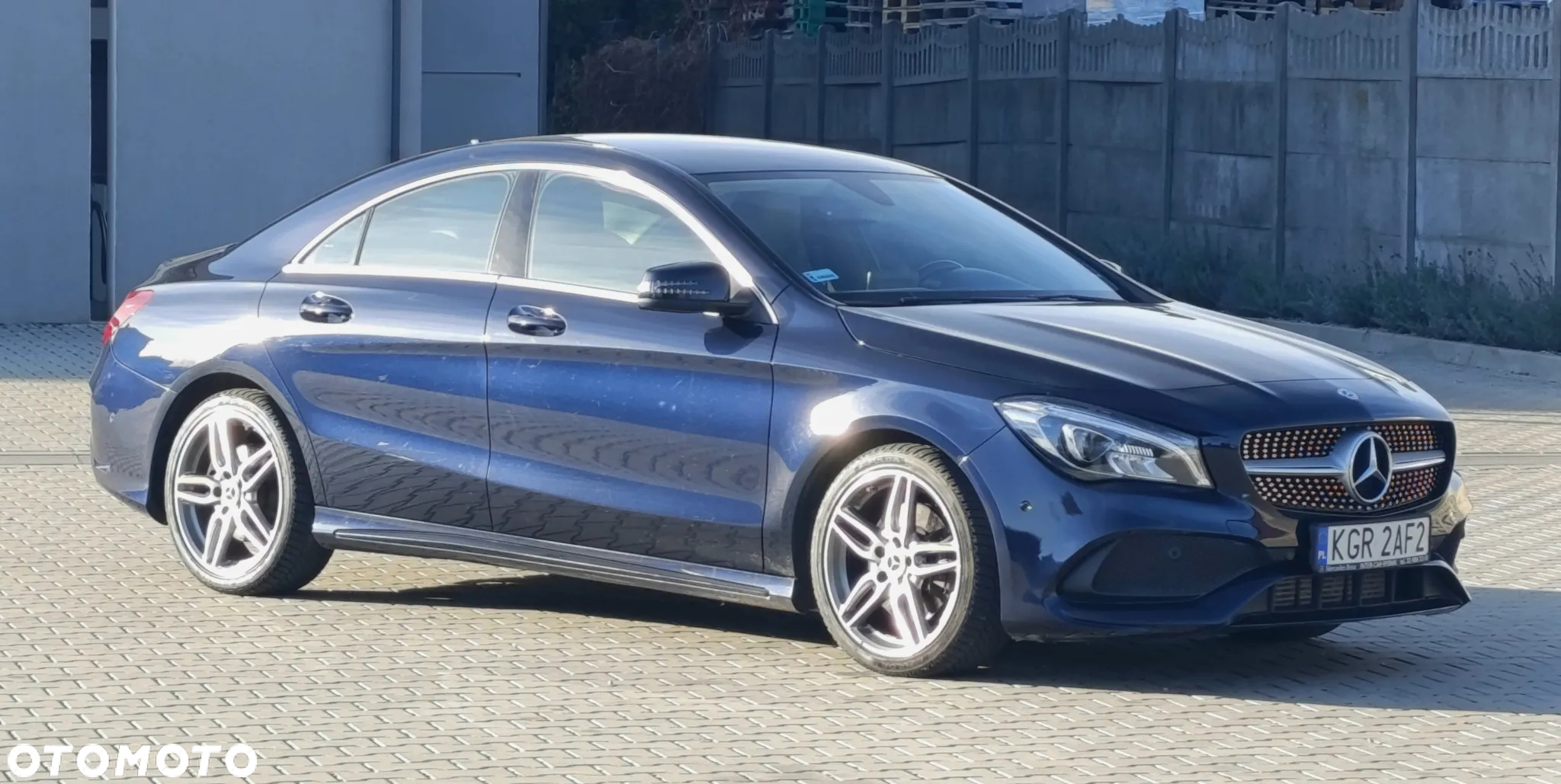 Mercedes-Benz CLA 220 4-Matic AMG Line - 9