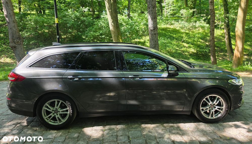 Ford Mondeo 2.0 TDCi Titanium - 9