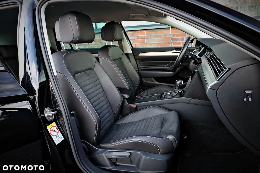 Volkswagen Passat Variant 2.0 TSI Elegance DSG - 21