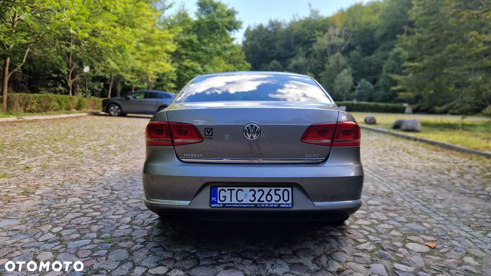 Volkswagen Passat - 5