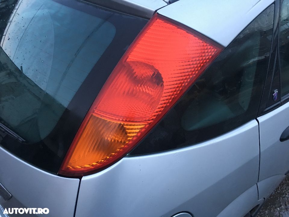 Geam Aripa Dreapta Spate Ford Focus 1 Hatchback 1998 - 2004 - 2