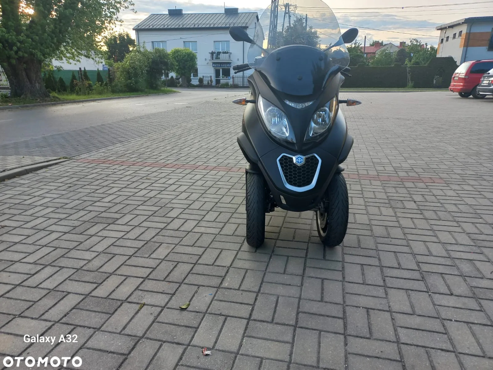 Piaggio MP-3 - 2