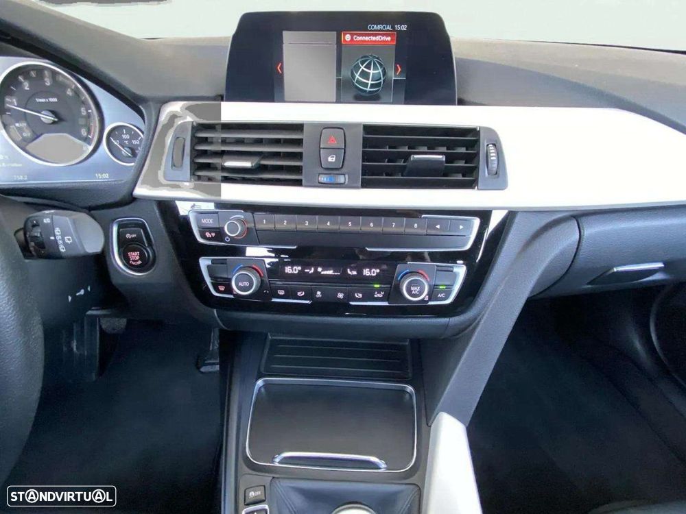 BMW 318 d Touring - 14