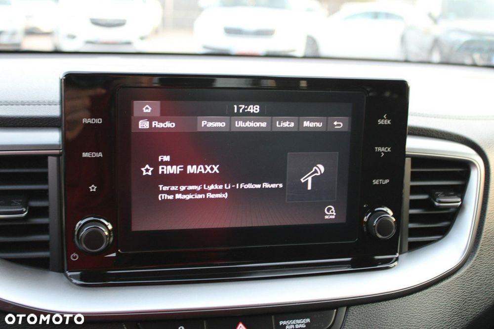 Kia Ceed - 24