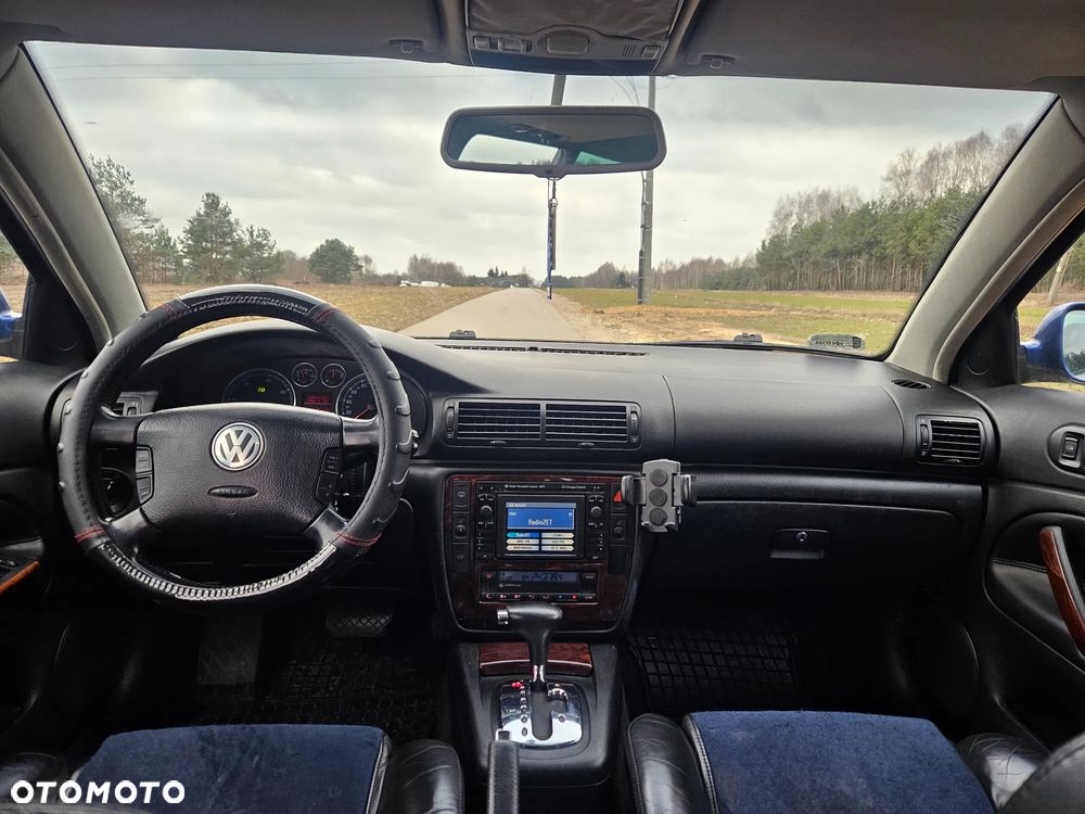 Volkswagen Passat 2.5 TDI Highline Tiptr - 12