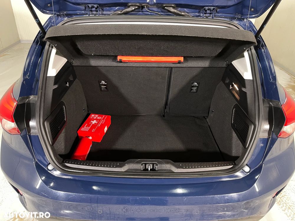 Ford Focus 1.5 EcoBlue Connected - 13