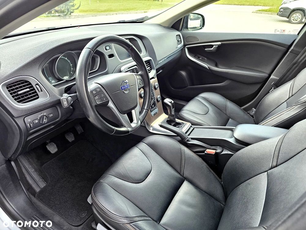 Volvo V40 Cross Country D2 Summum - 20