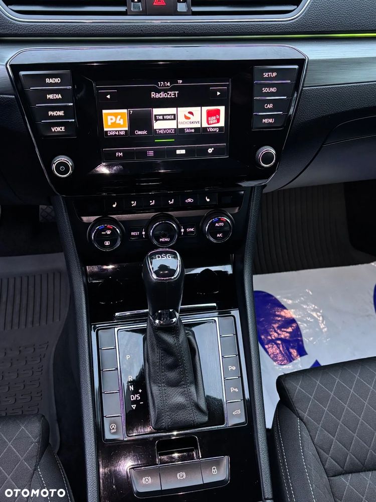Skoda Superb 2.0 TDI DSG Premium Edition - 19