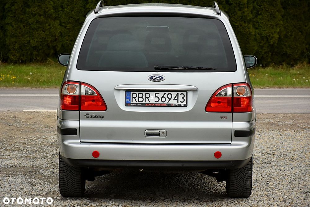Ford Galaxy TDI Ghia - 15