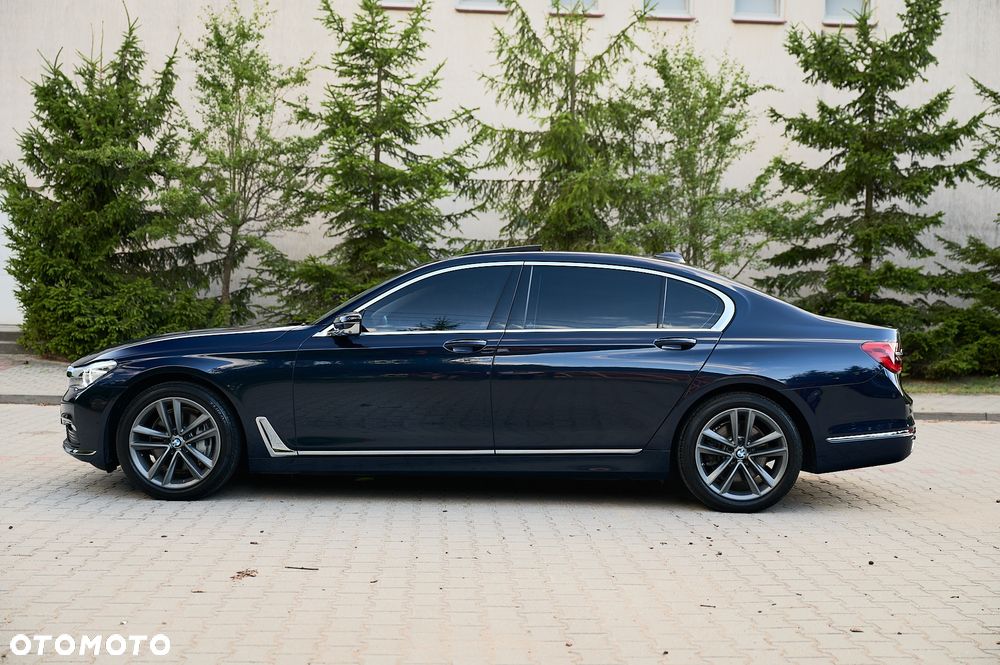 BMW Seria 7 740Li - 6