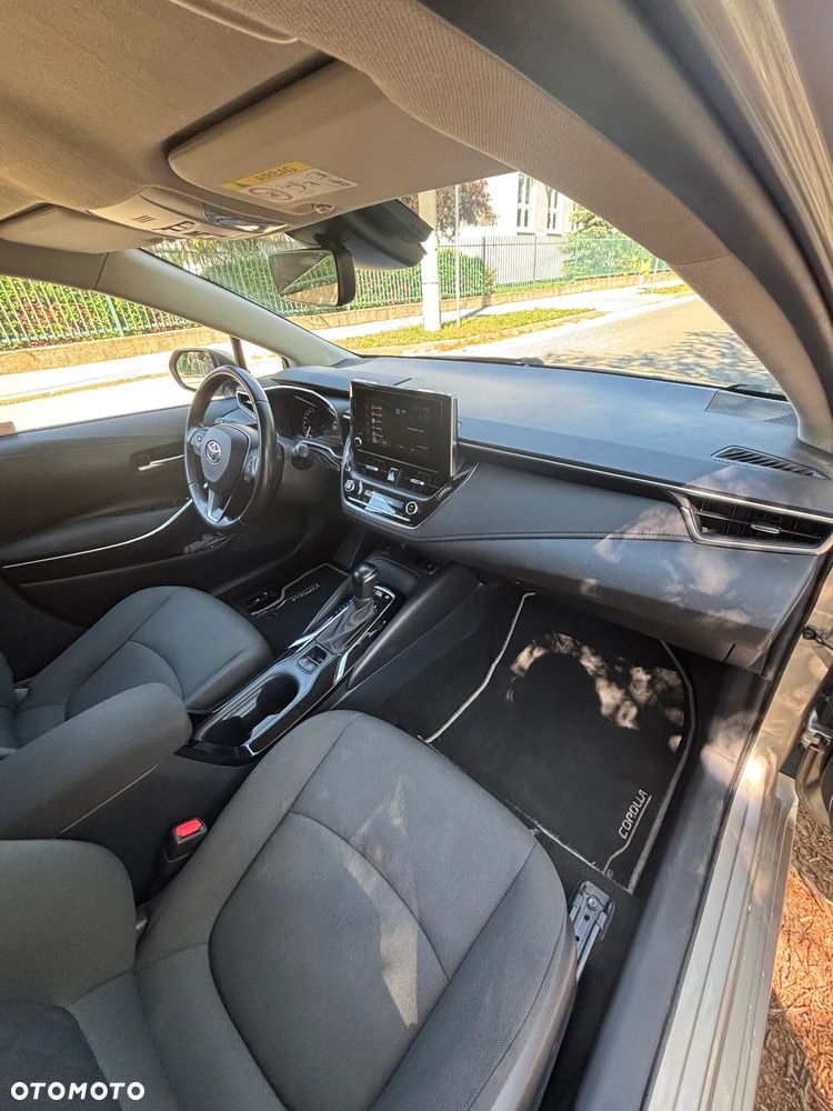 Toyota Corolla 1.8 Hybrid Executive - 18