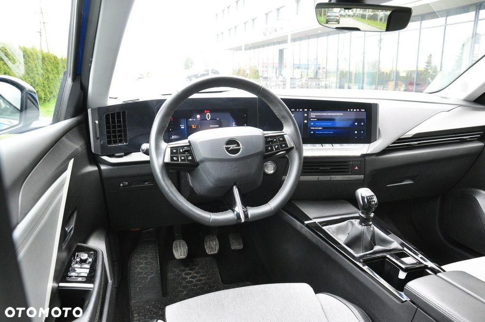 Opel Astra 1.2 T Business Edition S&S - 13