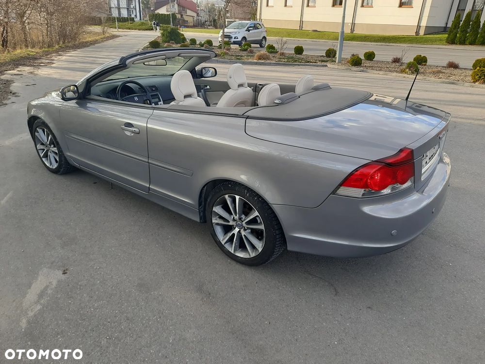 Volvo C70 2.4i Summum - 16