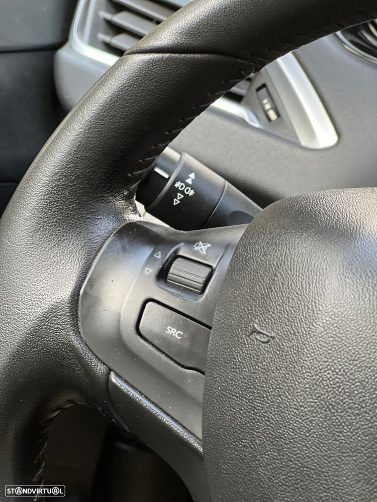 Peugeot 208 PureTech 82 Winter Edition - 13