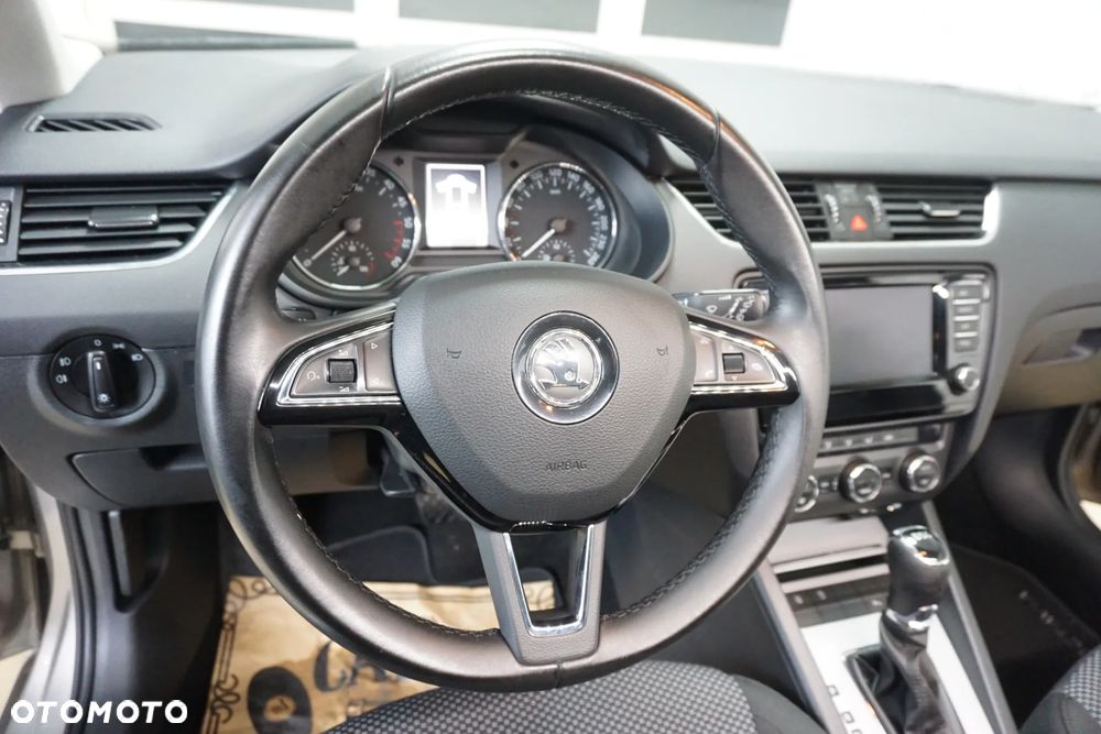 Skoda Octavia 1.6 TDI (Green tec) DSG Ambition - 18