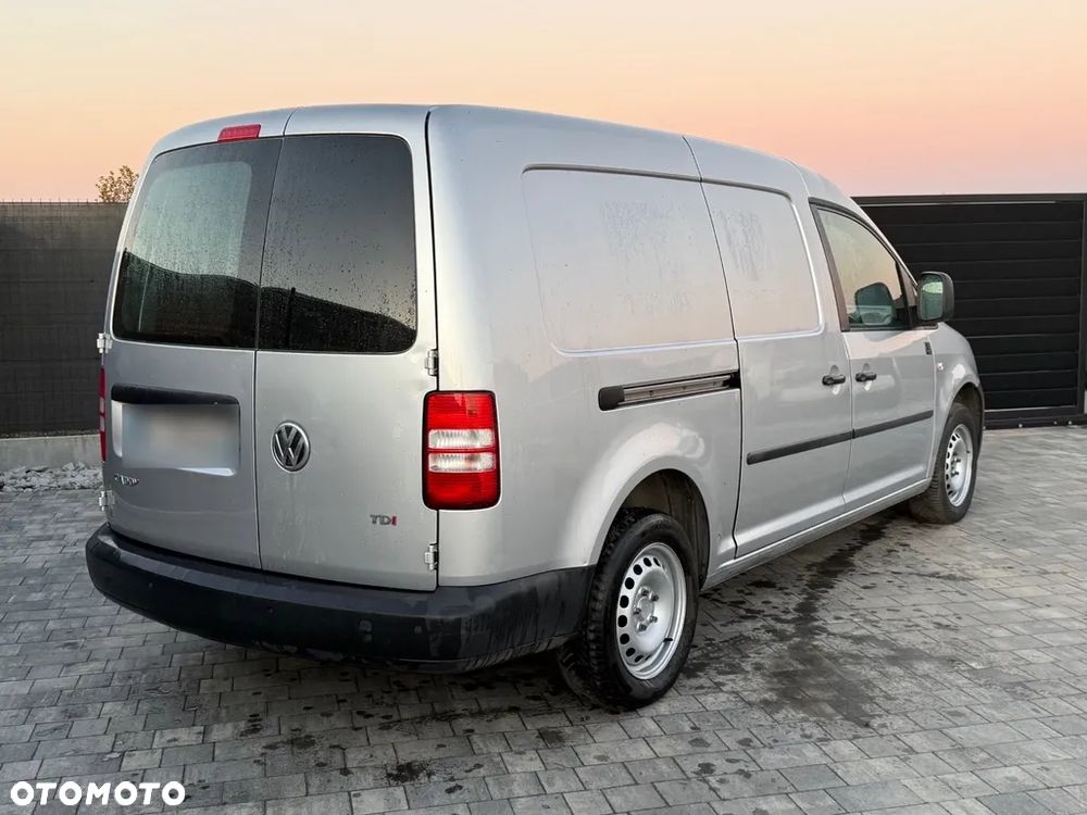 Volkswagen CADDY MAXI - 5