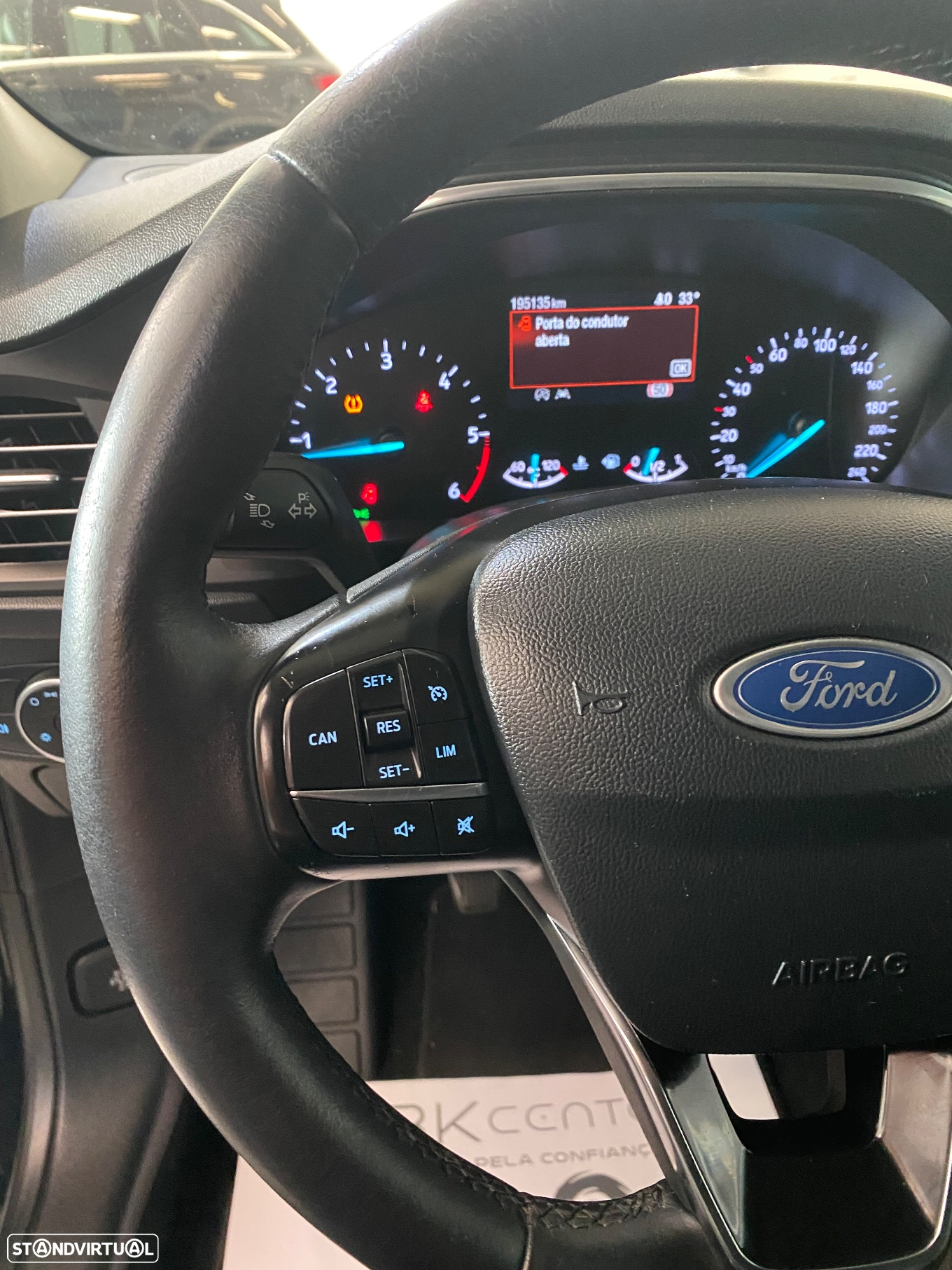Ford Focus 1.5 TDCi EcoBlue Connected - 10