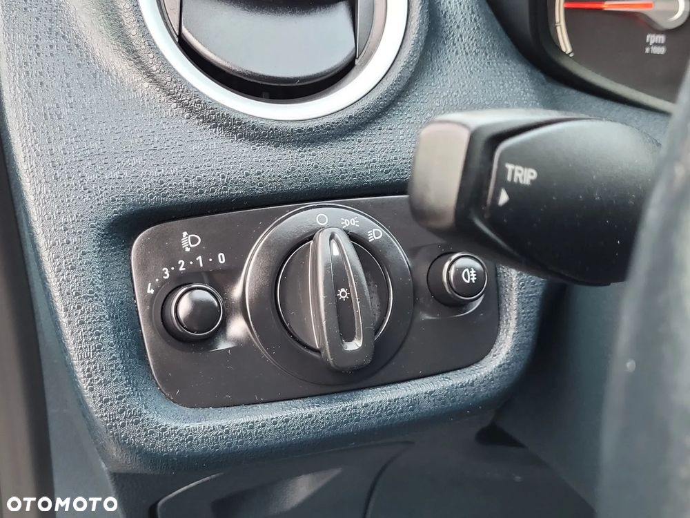 Ford Fiesta 1.25 Trend EU5 - 23