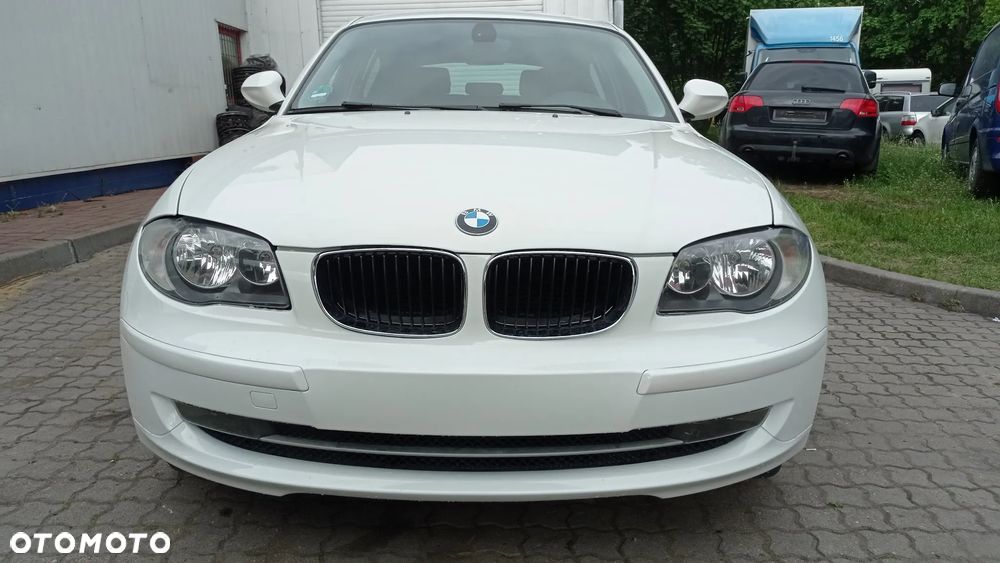 BMW Seria 1 116i - 32