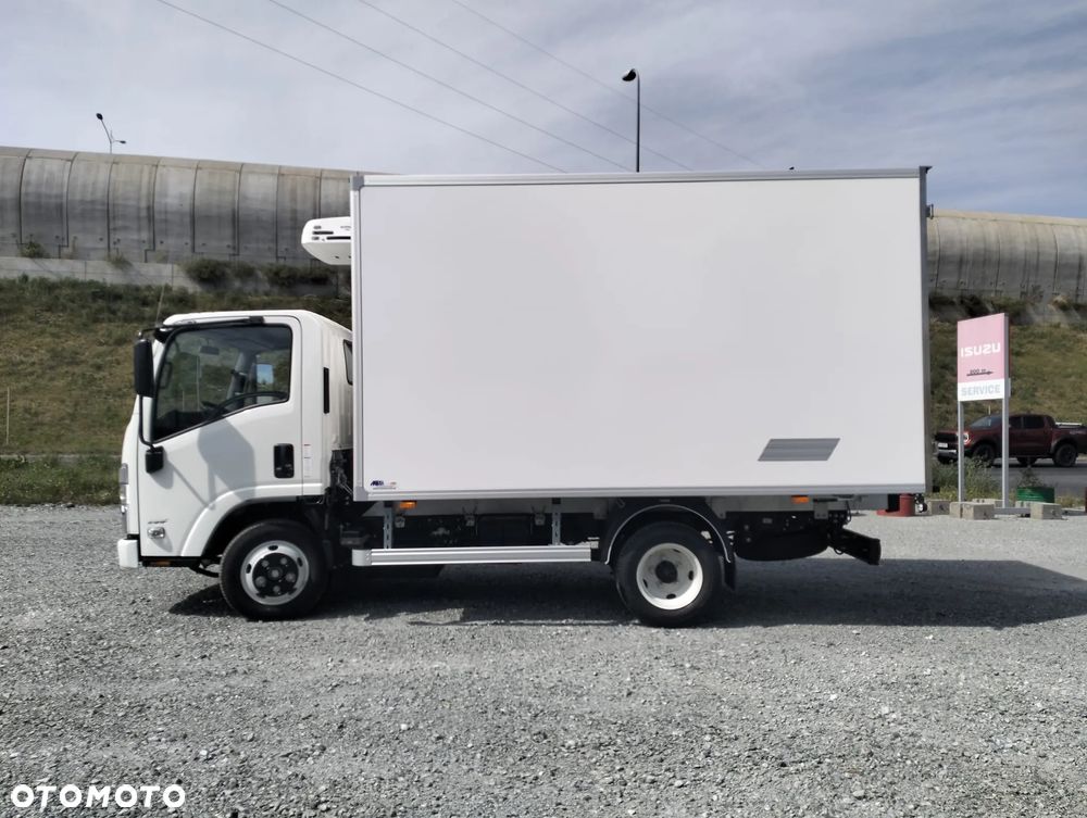 Isuzu M27 - 8