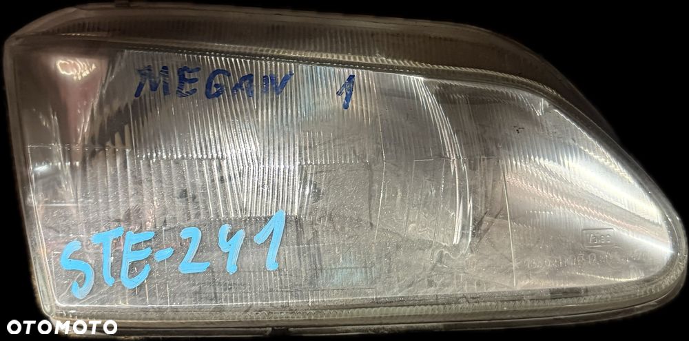 Reflektor  LAMPA PRZÓD PRAWY PRAWA RENAULT Megane I - 1