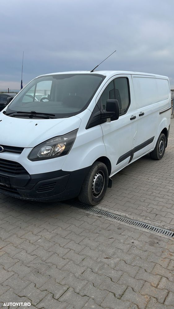Dezmembram Ford Transit Custom 2.2 diesel din 2015 - 2
