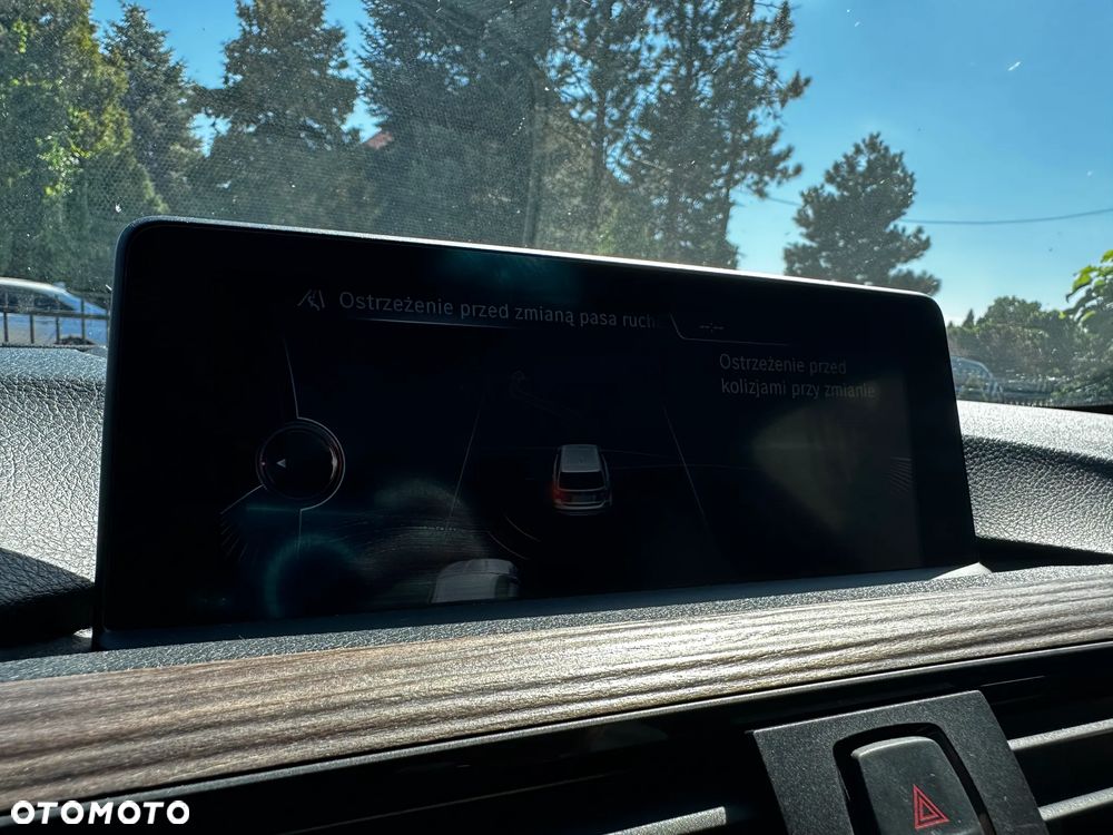 BMW Seria 3 320d Touring Sport-Aut Modern Line - 32