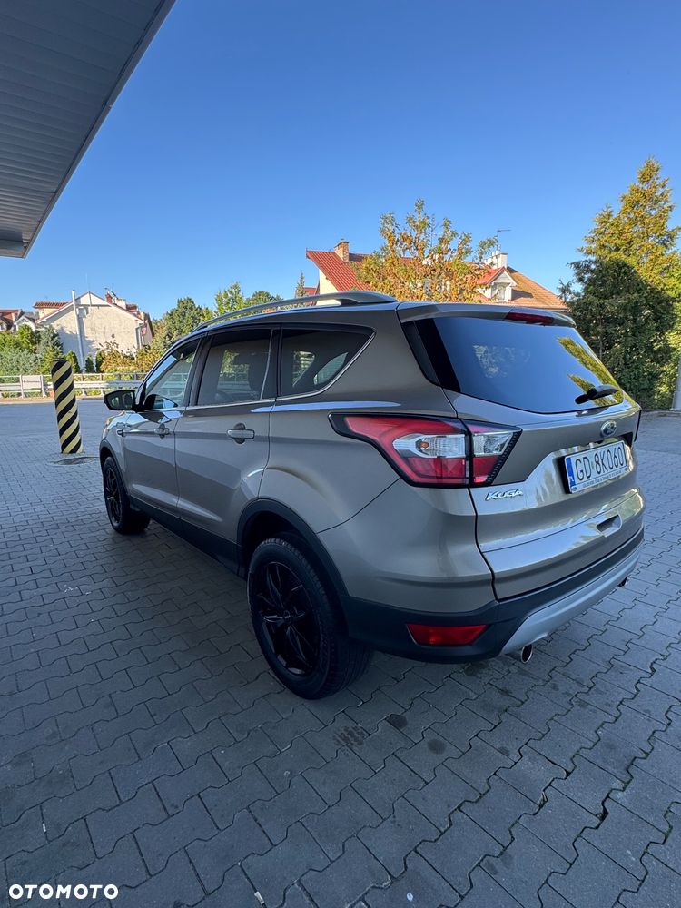 Ford Kuga 1.5 EcoBoost 2x4 Titanium - 11