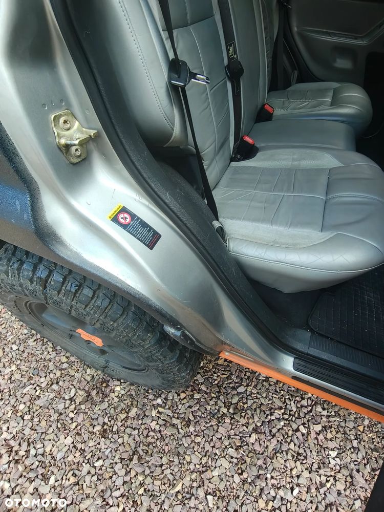 Jeep Grand Cherokee - 24