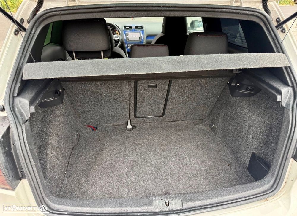 VW Golf 2.0 TSi GTI DSG - 11