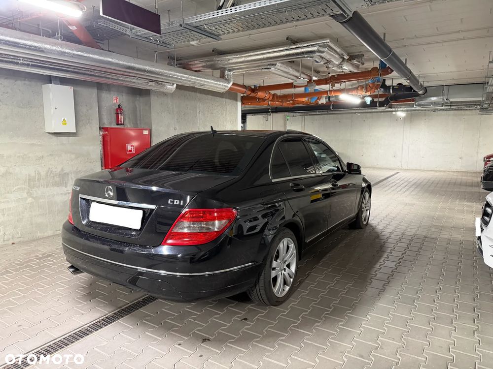 Mercedes-Benz Klasa C 220 CDI BlueEff 4-Matic Avantgarde - 7