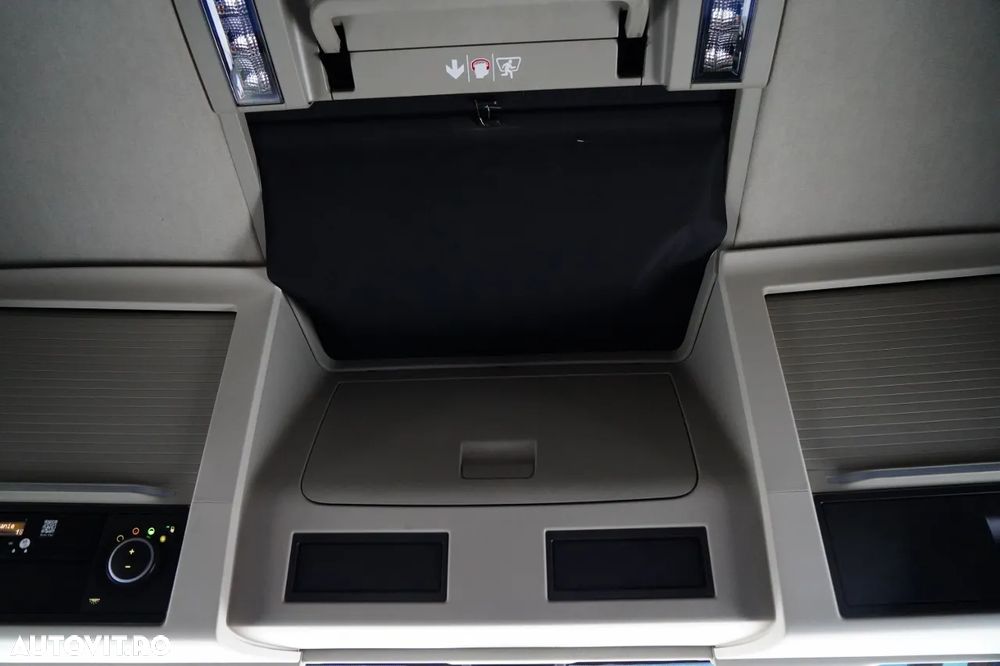 Volvo FH 460 / COMBINAT TANDEM / 120 M3 / TRANSPORT / I-SAVE / I-PARK COOL / PUNTE RIDICATĂ / PUNTE DIRECȚIE / CORTINĂ RANFORSATĂ - 31