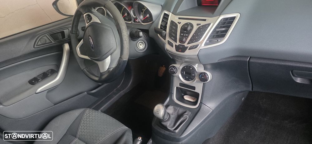 Ford Fiesta - 6