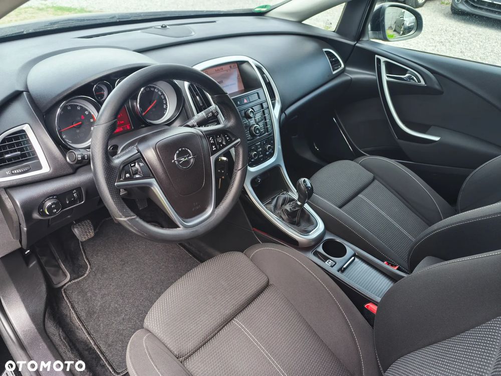 Opel Astra 1.6 Turbo Cosmo - 7