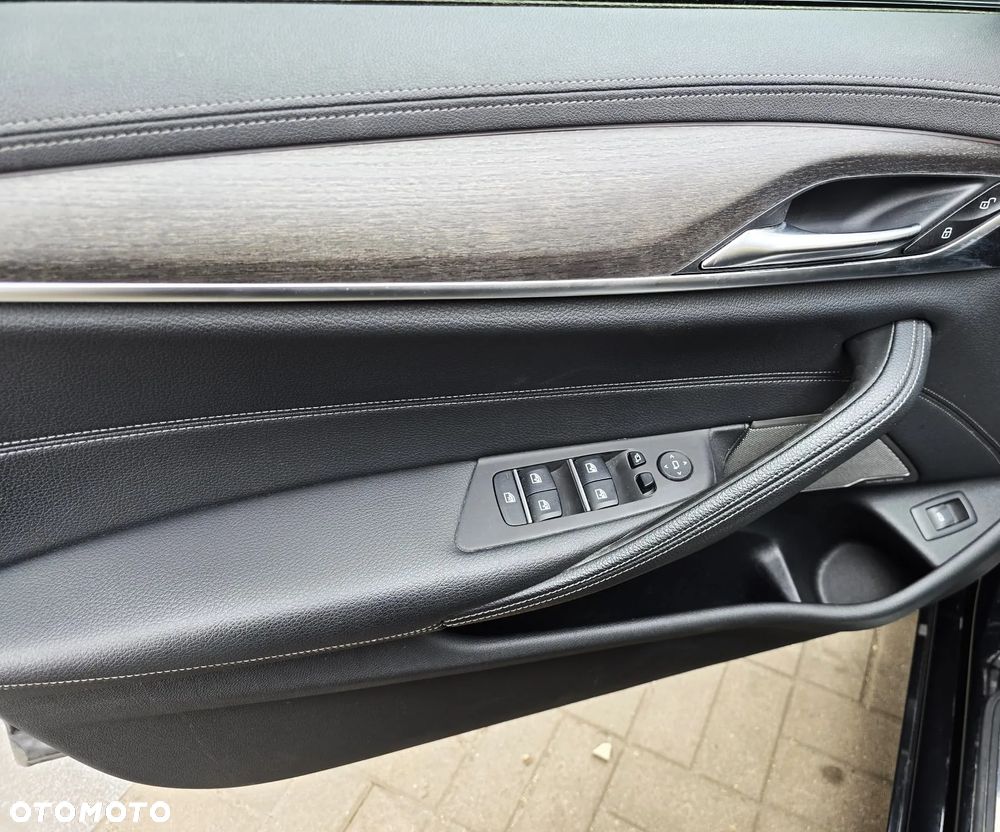 BMW Seria 5 530i mHEV Luxury Line sport - 39