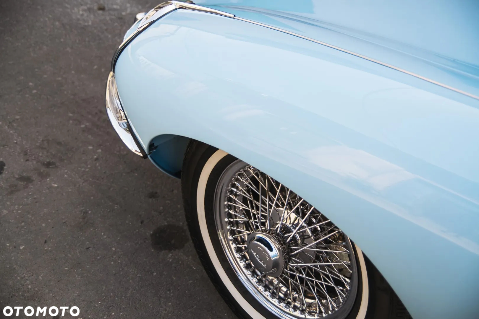 Jaguar E-Type - 13