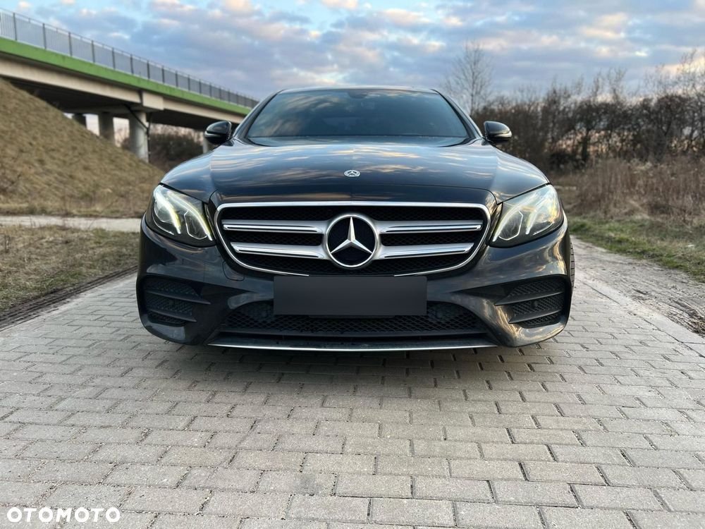 Mercedes-Benz Klasa E 350 9G-TRONIC AMG Line - 3