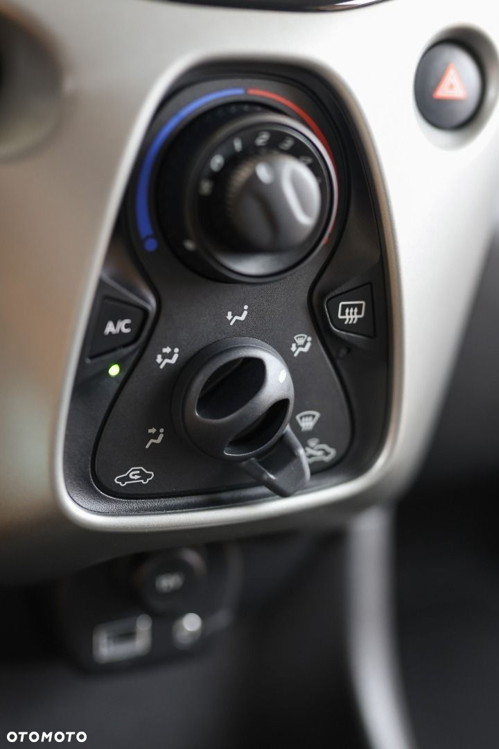 Toyota Aygo - 30