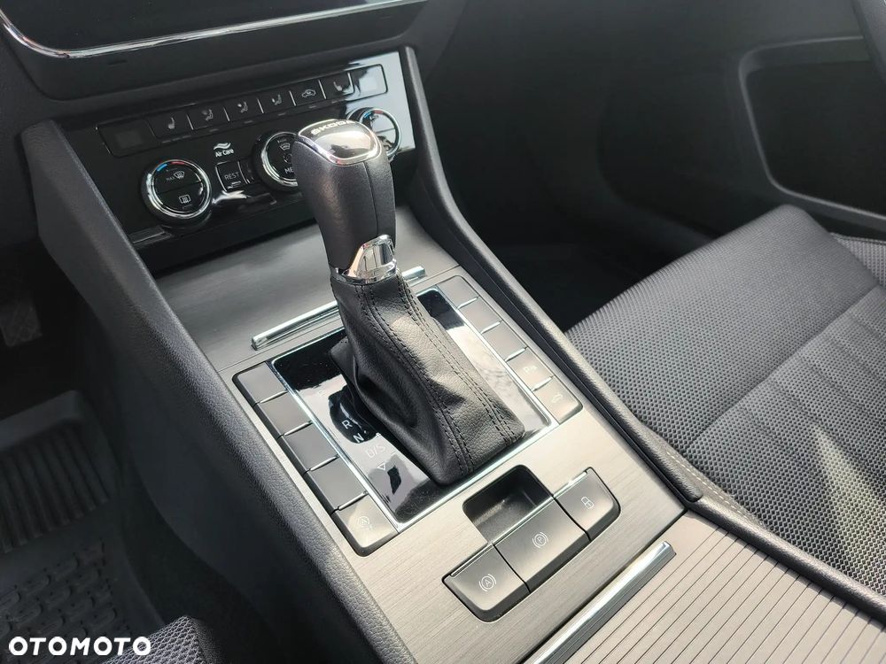 Skoda Superb 1.5 TSI Style DSG - 15