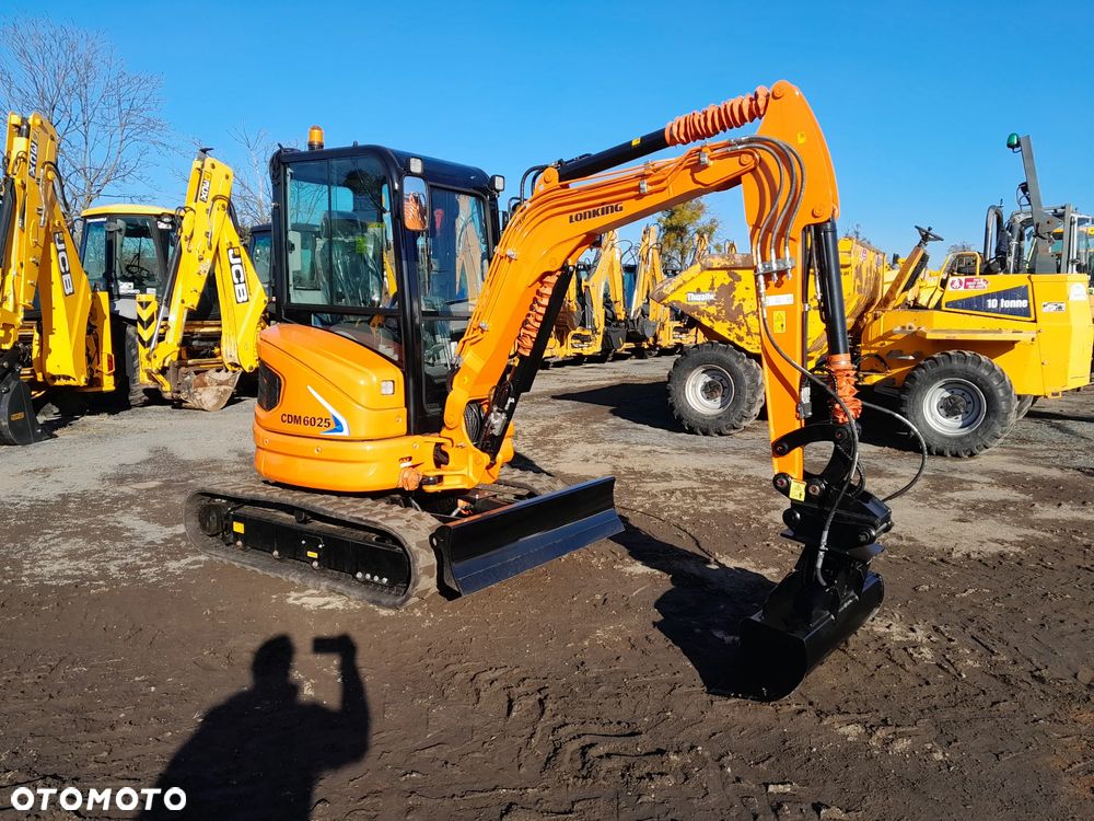 Kubota LONKING CDM6025 - 1