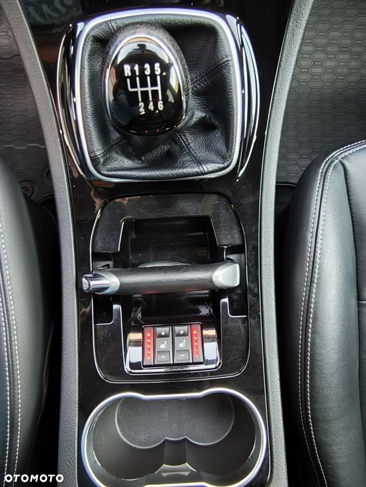 Ford S-Max - 22